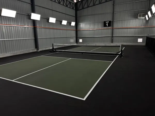 VIP 1 court